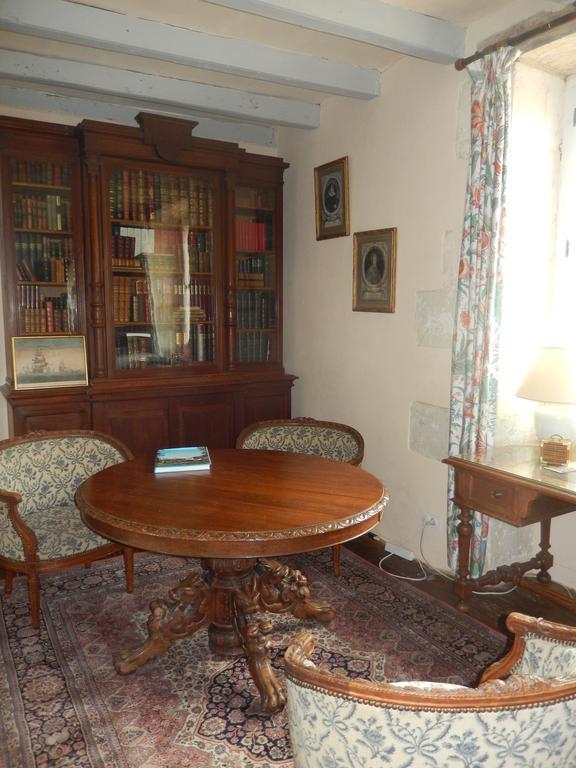 Domaine De Puyrousse Bed & Breakfast Riberac Room photo